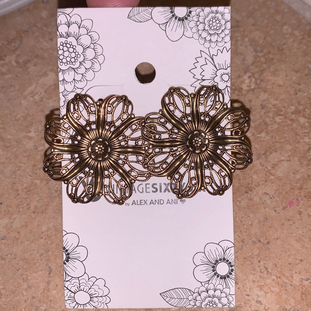 Alex & Ani vintage 66 floral earrings